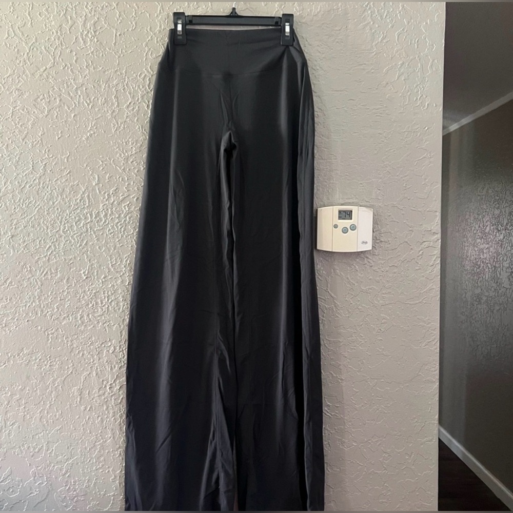 Oner Active Black Straight-Leg Pants - Picture 2 of 3